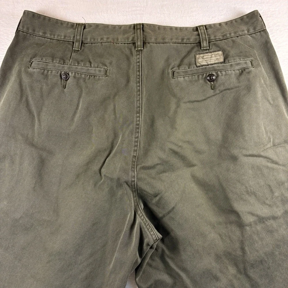 VTG 90s Banana Republic Chino Pants Men's 38x30 Olive Green Button Fly Preppy